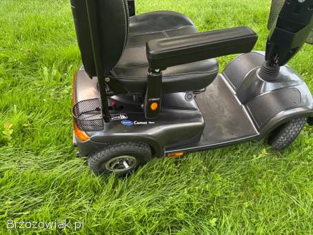 Inwalidzki skuter elektryczny czterokołowy