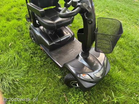 Inwalidzki skuter elektryczny czterokołowy