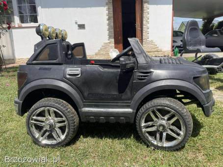 Elektryczny samochód dla dziecka