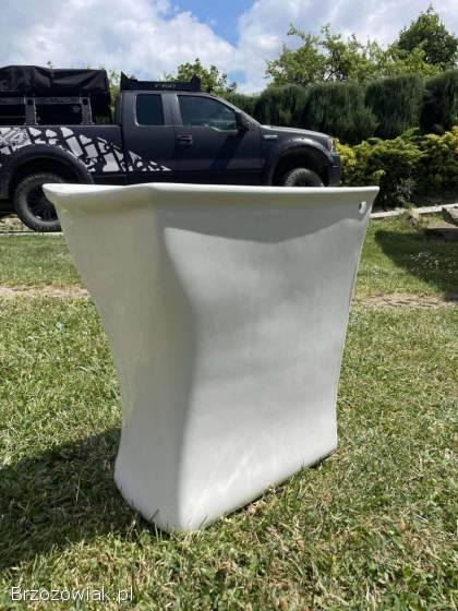 Umywalka razem z podestem