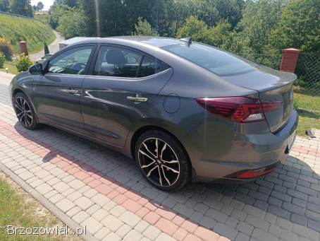 Hyundai Elantra 2020