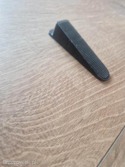 System poziomowania plytek