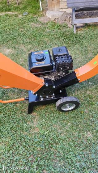 Rębak spalinowy do gałęzi