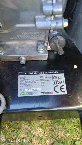 Rębak spalinowy do gałęzi