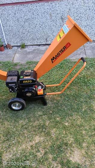 Rębak spalinowy do gałęzi