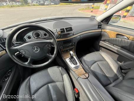 Mercedes-Benz Klasa E E320t 2004