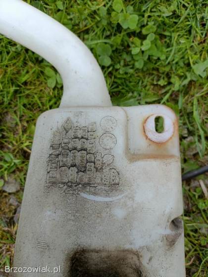 Pojemniczek do spryskiwaczy -  Renault Twingo II -  2009 r.