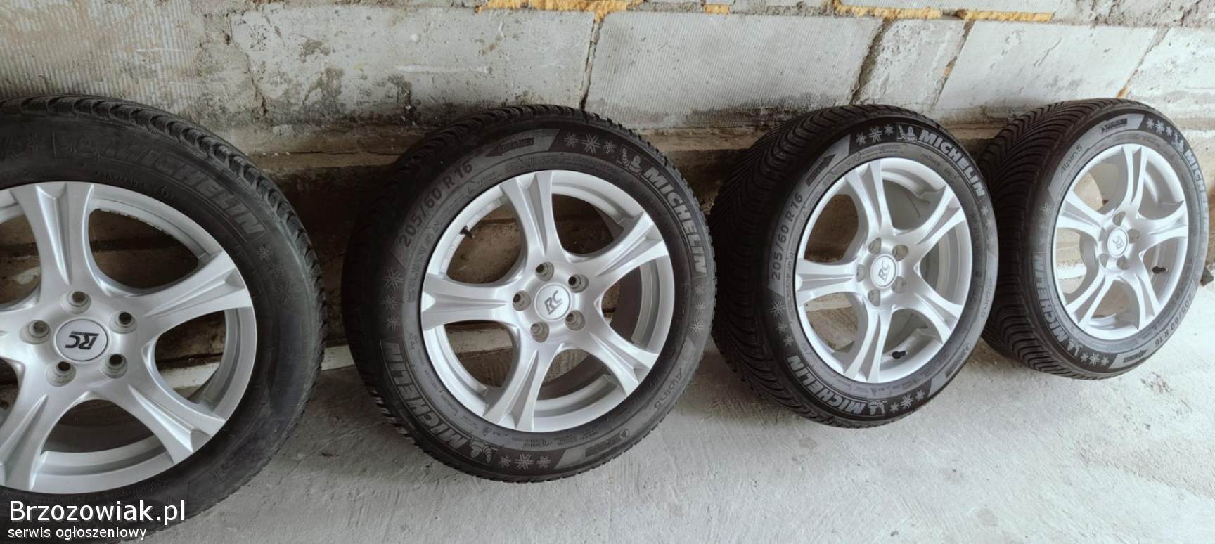 Felgi Aluminiowe RC desing z oponami zimowymi.