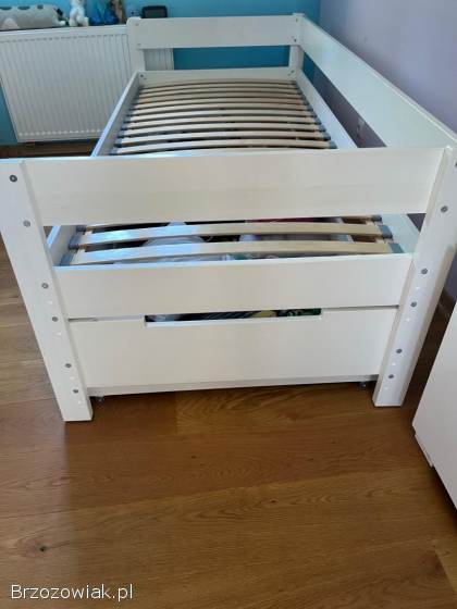 Łóżko sosnowe młodzieżowe