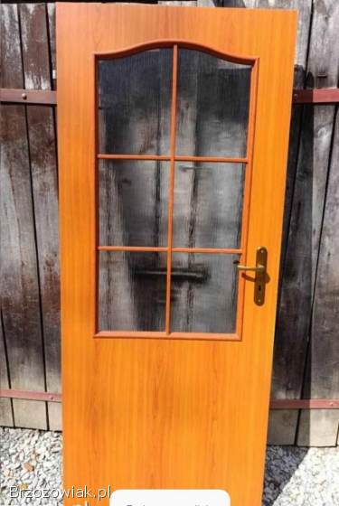 Drzwi wewnętrzne 80.  Cena za całość.