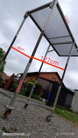 Podest jezdny. . .  Rampa na kolkach