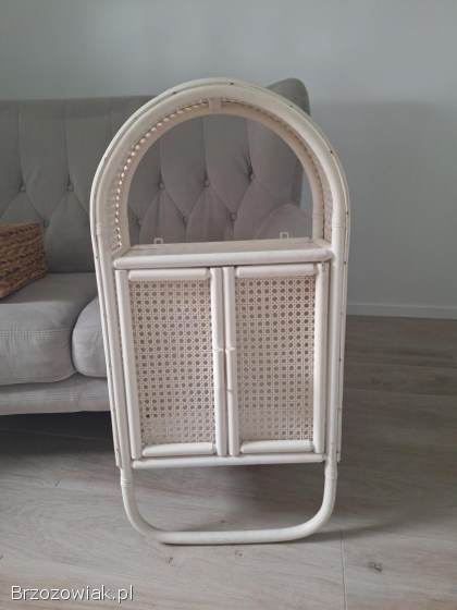 Półka z kratka wiedeńską boho