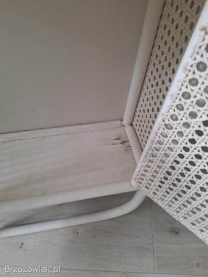 Półka z kratka wiedeńską boho