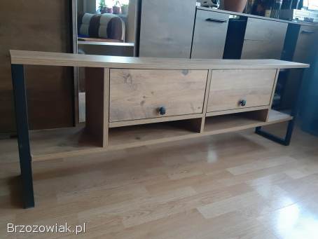 Szafka pod telewizor w stylu loft.