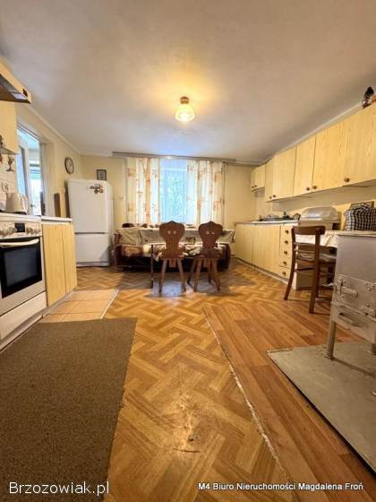 Brzezówka,  gm.  Tarnowiec -  dom z dużą działką.