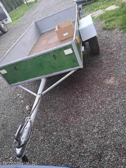 Przyczepka samochodowa