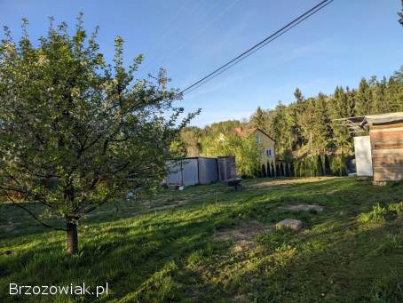 Działa budowlaną z mediami i blaszakiem