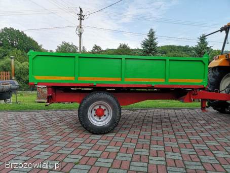 Przyczepa jednoosiowa z kiprem trzystronnym