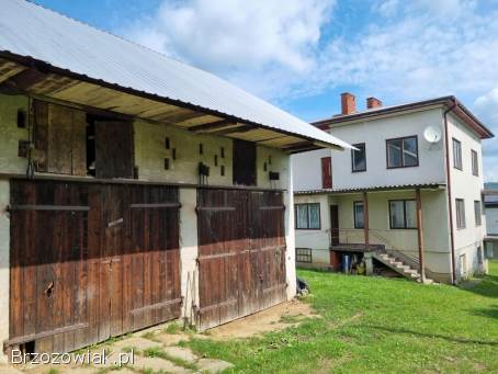 Dom w centrum Domaradza,  budynek gospodarczy,  działka 17a
