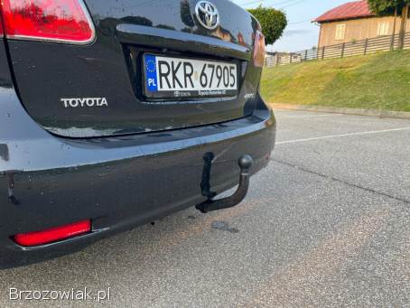 Toyota Avensis 1.  6 VVTI PREMIUM 2010