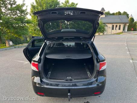 Toyota Avensis 1.  6 VVTI PREMIUM 2010