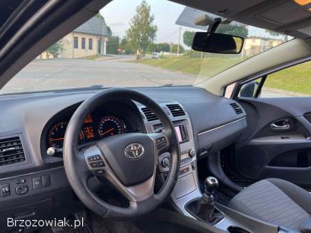 Toyota Avensis 1.  6 VVTI PREMIUM 2010