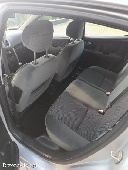 Peugeot 207 5 drzwi klima  2006