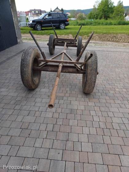 Wóz metalowy do ciągnika na kołach 20