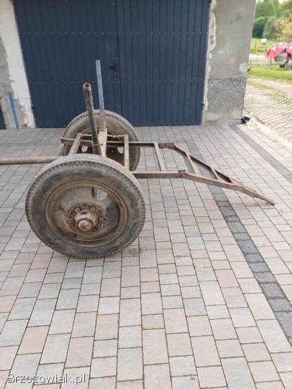 Wóz metalowy do ciągnika na kołach 20