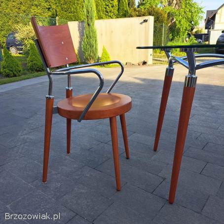 Okrągły stół + dwa krzesła