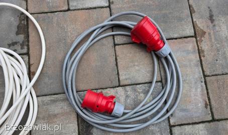 Przedłużacze 3 fazowe 32A 4P oraz 16A 5P 4x2.  5 mm oraz 5x2.  5 mm.