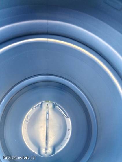 Beczka plastikowa 220 l.