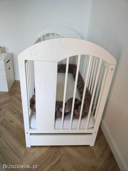 Łóżeczko z materacem