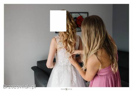 Suknia ślubna z kryształkami