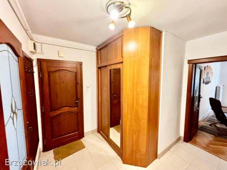 BIURO KROŚNIEŃSKIE NIERUCHOMOŚCI POLECA