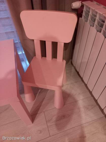 Sprzedam stolik i dwa krzesła z ikea dla dzieci.