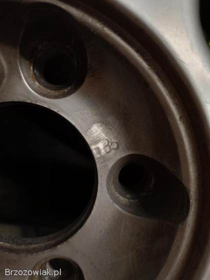 Alufelgi 16 z oponami do VW Audi