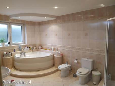 Dom z Ogrodem i Garażem w Centrum Jasła