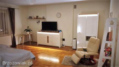 Dom z Ogrodem i Garażem w Centrum Jasła