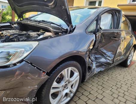 Opel Astra 2012