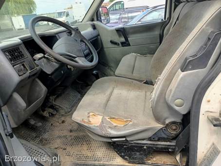 Volkswagen Transporter T4 1.  9D 68km 95r Vat-1