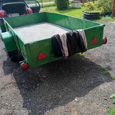 Przyczepka samochodowa