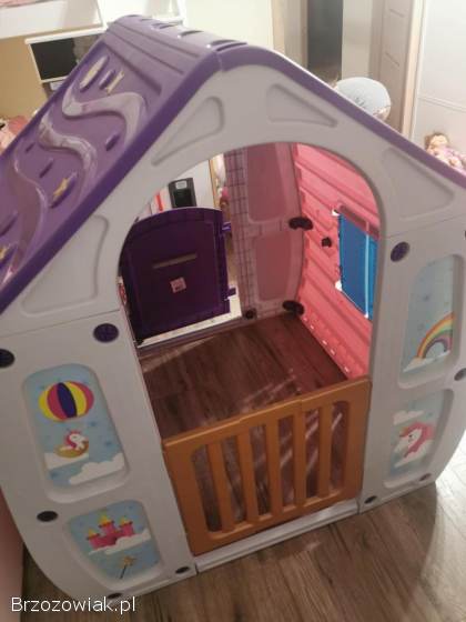 Sprzedam plastikowy domek dla dziecka