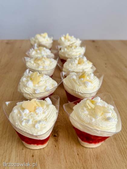 Deserki w pucharkach deserki słodki stół