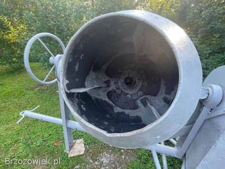 Sprzedam betoniarkę 3 fazową -  150 litrów