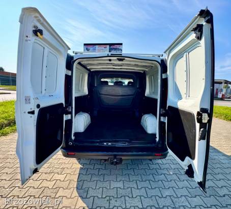 Renault Trafic Na sprzedaż Renault TrafIc 2.  0 dCi 6 osobowy.