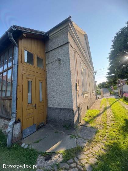Na sprzedaż -  połowa domu w centrum Brzozowa.