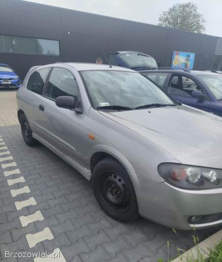 Nissan Almera 2002