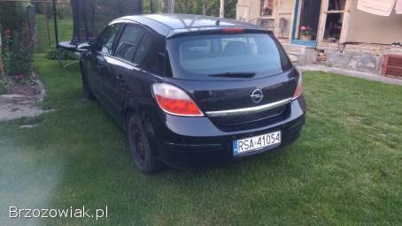 Opel Astra H  2004