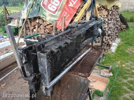 Brykieciarka -  łuparka do drewna